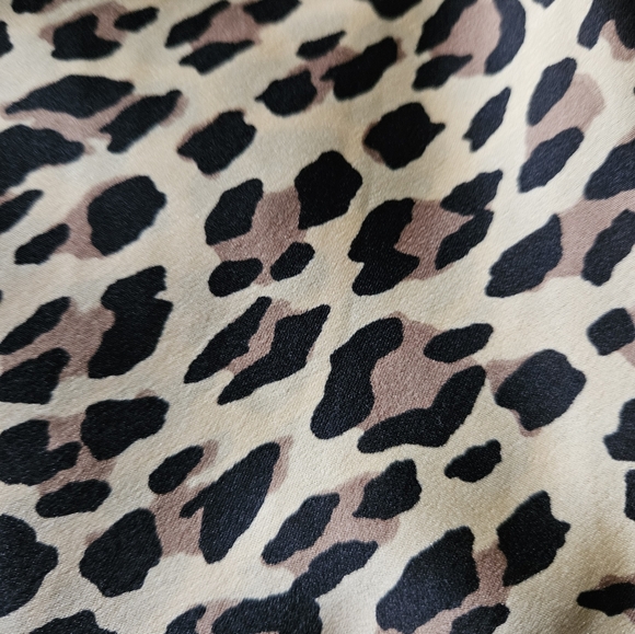 Leopard 🐆satin night robe - Picture 2 of 3